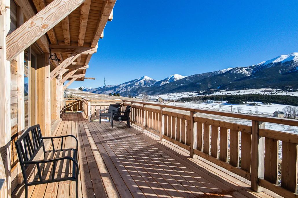 Grande terrasse avec vue dégagée à 180° sur le plateau de Cerdagne